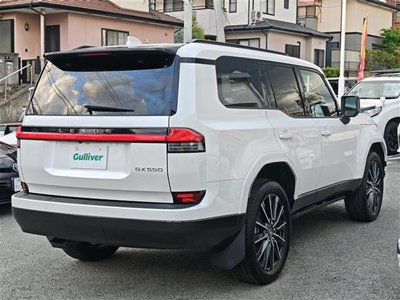 2025 Lexus GX photo 3
