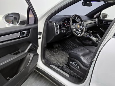 PORSCHE CAYENNE - 10