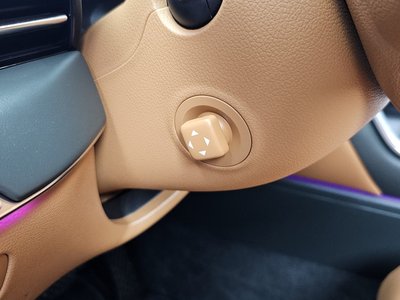 2025 Genesis GV80 thumbnail 30