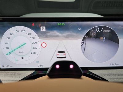 2025 Genesis GV80 thumbnail 11