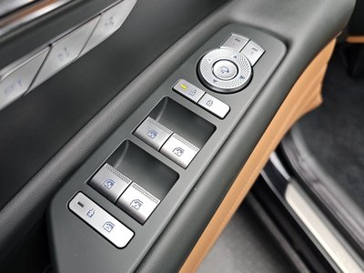 2025 Genesis GV80 thumbnail 28