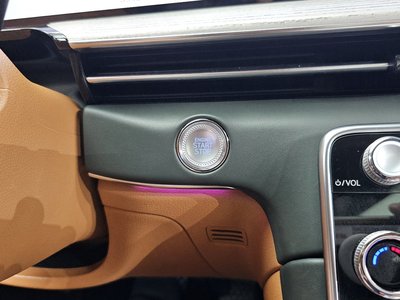 2025 Genesis GV80 thumbnail 29