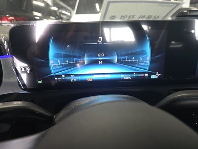 MERCEDES-BENZ CLA - 4