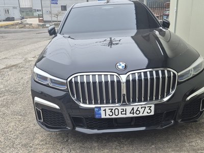 BMW 7 SERIES - 1