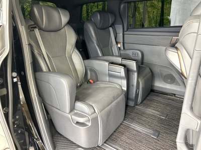 2023 TOYOTA ALPHARD photo 9