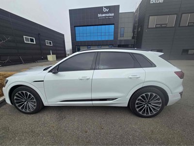 AUDI Q8 E-TRON - 4
