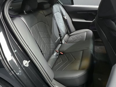 2025 BMW 5 SERIES — миниатюра 11