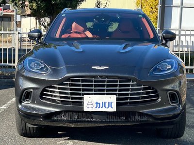 ASTON MARTIN DBX - 2