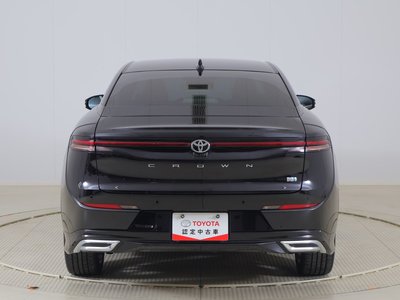 TOYOTA CROWN CROSSOVER - 8