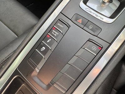 2014 Porsche 911 thumbnail 35
