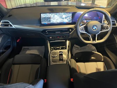 صورة 9 لـ 2025 BMW 3 SERIES TOURING