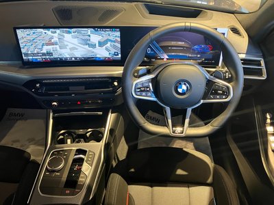 صورة 10 لـ 2025 BMW 3 SERIES TOURING