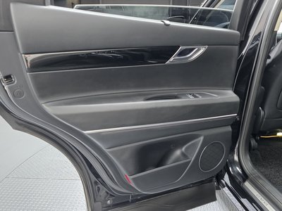 2022 Genesis GV80 thumbnail 15