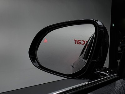 2022 Genesis GV80 thumbnail 19