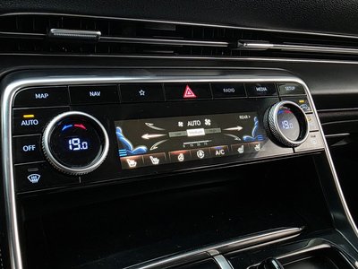 2022 Genesis GV80 thumbnail 22