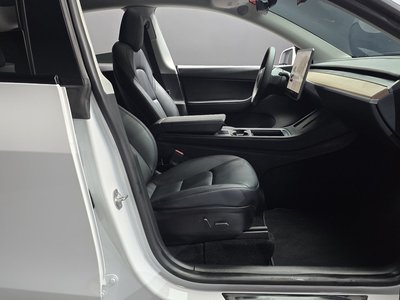 2022 Tesla MODEL Y — миниатюра 16