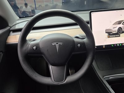 2022 Tesla MODEL Y — миниатюра 19