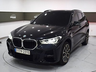 2022 BMW X1 — фото 1