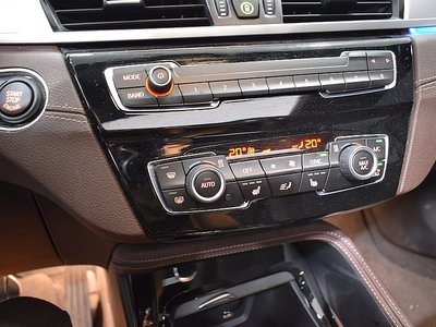 2022 BMW X1 — миниатюра 12