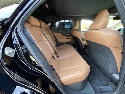 2024 Toyota CROWN SPORT 照片 23