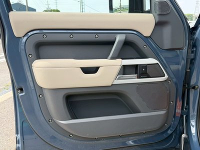صورة مصغرة 43 لـ 2021 LAND Rover DEFENDER