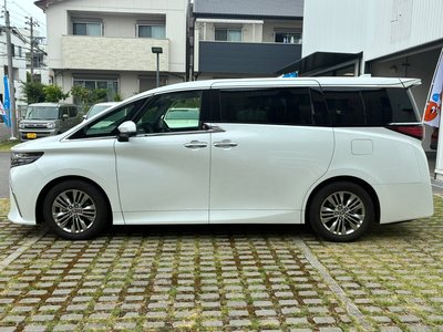 2025 Toyota ALPHARD thumbnail 25