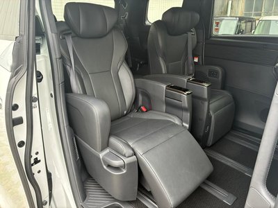 2025 Toyota ALPHARD thumbnail 31