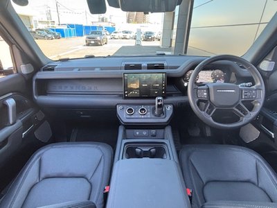 LAND ROVER DEFENDER - 5