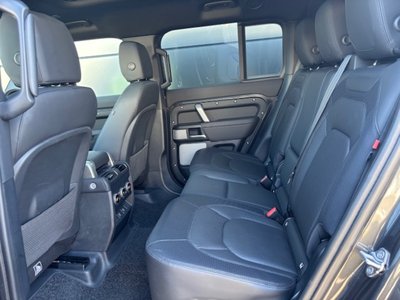 LAND ROVER DEFENDER - 6