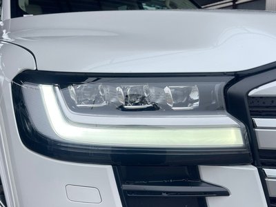 TOYOTA LAND CRUISER 300 - 6