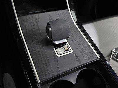 LAND ROVER RANGE ROVER VELAR - 9