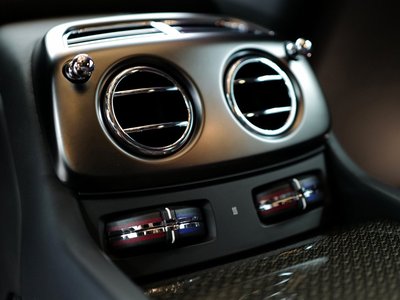 ROLLS-ROYCE WRAITH - 10