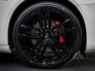 2021 Maserati QUATTROPORTE — миниатюра 17