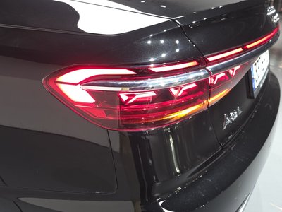 AUDI A8 - 10