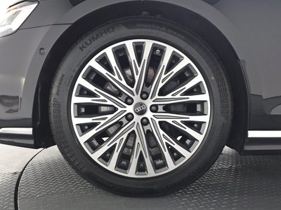 AUDI A8 - 6