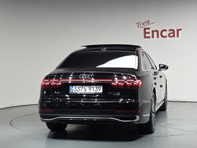 AUDI A8 - 4