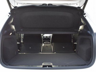 MERCEDES-BENZ GLA - 10