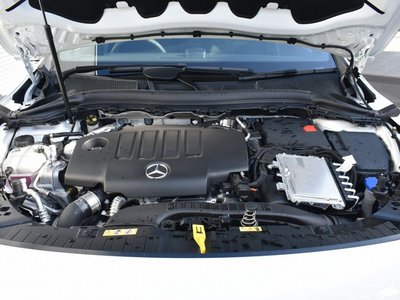 صورة مصغرة 34 لـ 2025 Mercedes-BENZ GLA