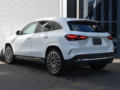 MERCEDES-BENZ GLA - 8