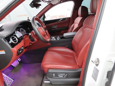 BENTLEY BENTAYGA - 7