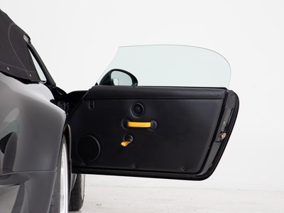 1995 Porsche 911 thumbnail 23