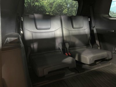 2025 Toyota LAND CRUISER 250 — миниатюра 11