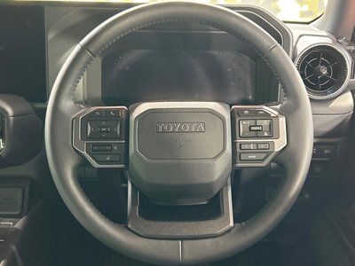 2025 Toyota LAND CRUISER 250 — миниатюра 13