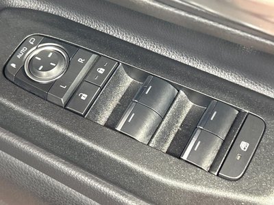 2025 Toyota LAND CRUISER 250 — миниатюра 39
