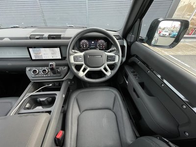 LAND ROVER DEFENDER - 5