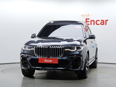 2022 BMW X7 照片 2
