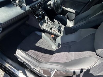 صورة مصغرة 19 لـ 2022 Lexus IS