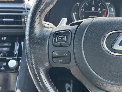 صورة مصغرة 53 لـ 2022 Lexus IS