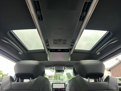 2026 TOYOTA ALPHARD photo 6