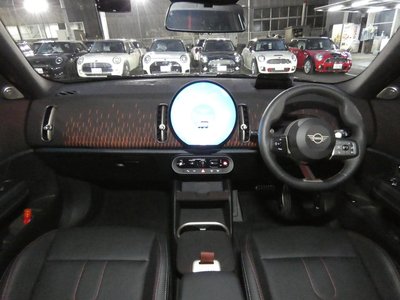 MINI MINI COUNTRYMAN - 3